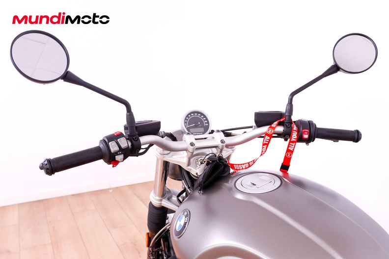Motorbike image 10