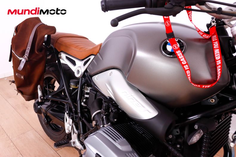 Motorbike image 13