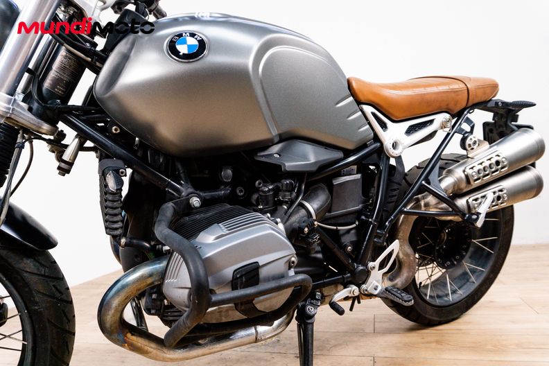 Motorbike image 9