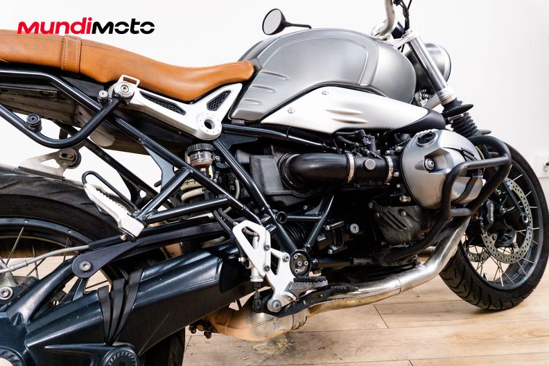 Motorbike image 3