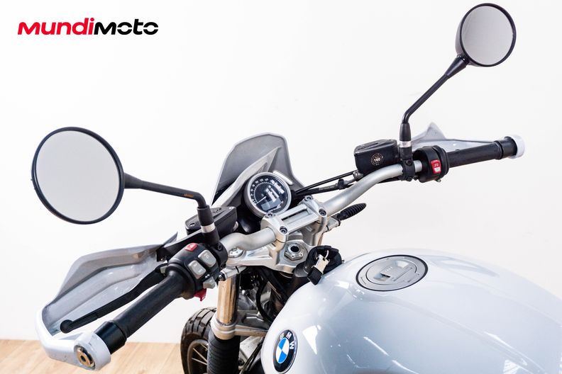 Motorbike image 10