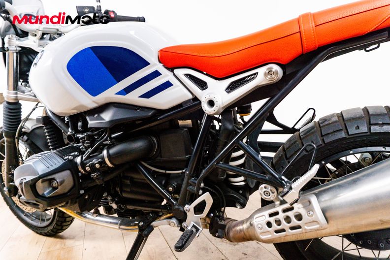 Motorbike image 8