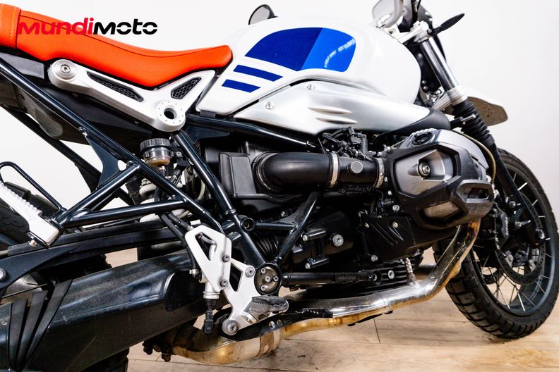 Motorbike image 3