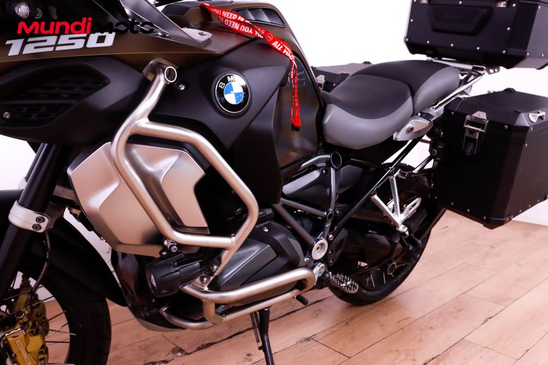Motorbike image 8