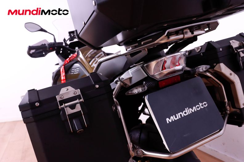 Motorbike image 9