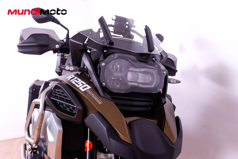 Motorbike image 4