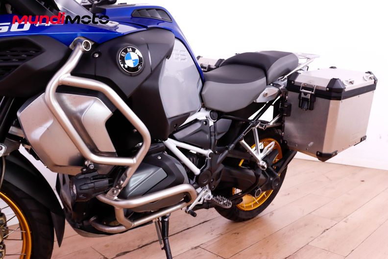 Motorbike image 8