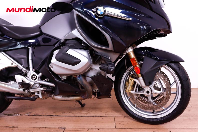 Motorbike image 12