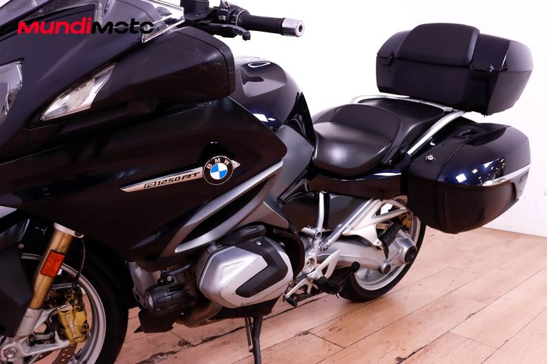 Motorbike image 8