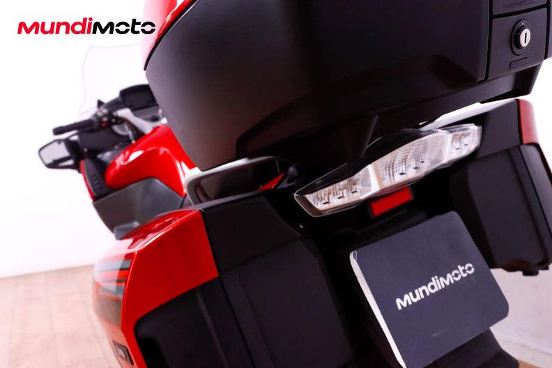 Motorbike image 9