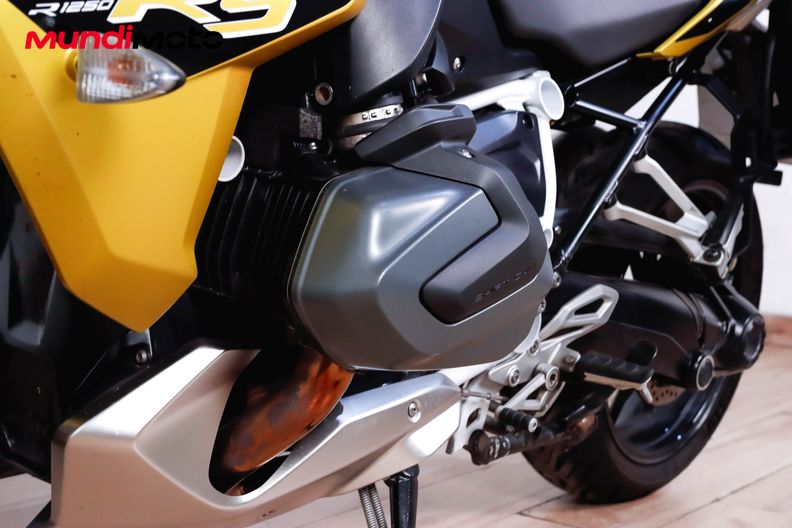 Motorbike image 8