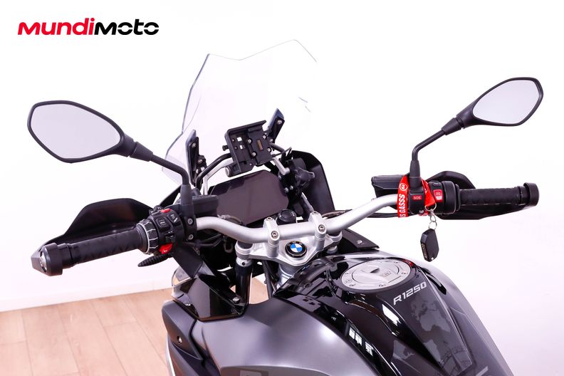 Motorbike image 10
