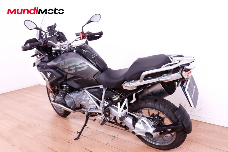 Motorbike image 6