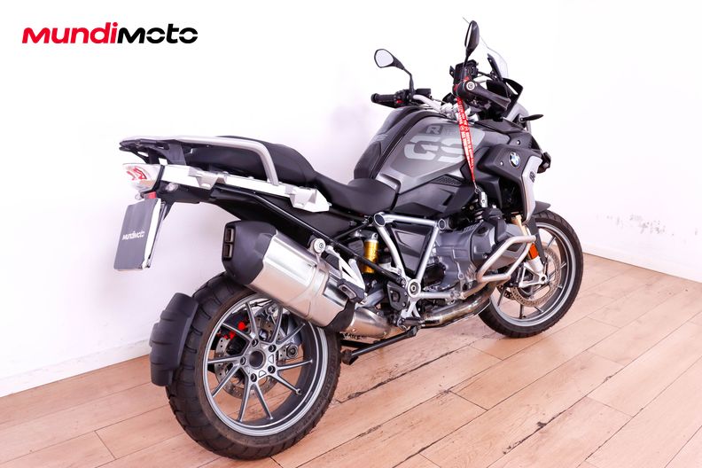 Motorbike image 2