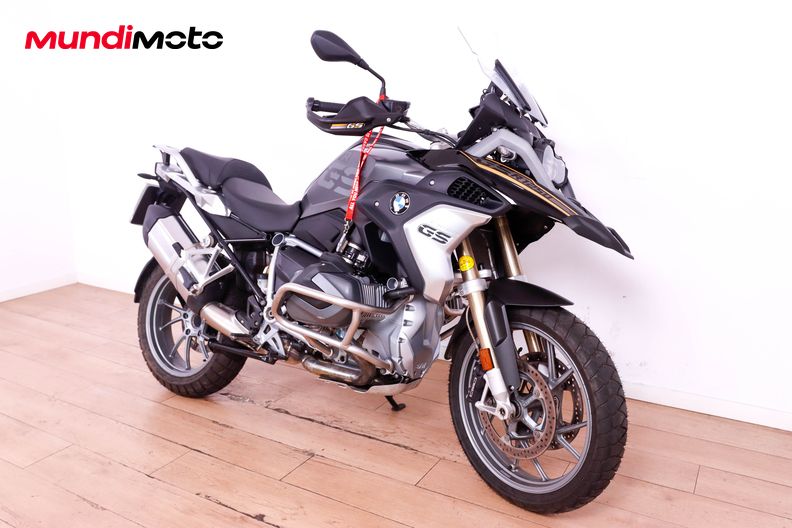 Motorbike image 1