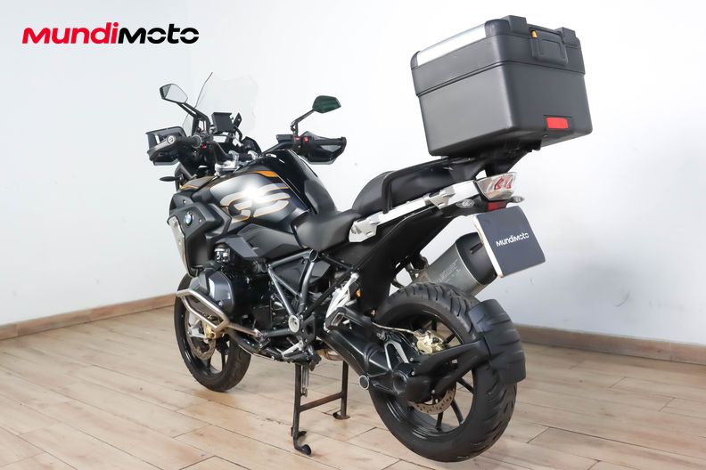 Motorbike image 6