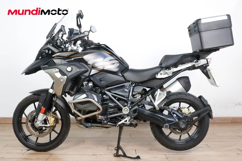 Motorbike image 5