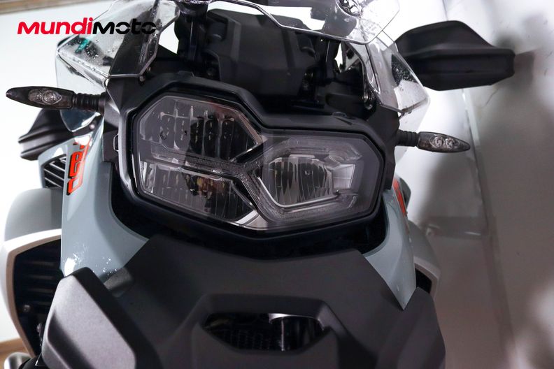Motorbike image 4