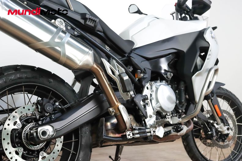 Motorbike image 3
