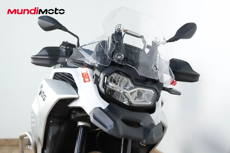 Motorbike image 4