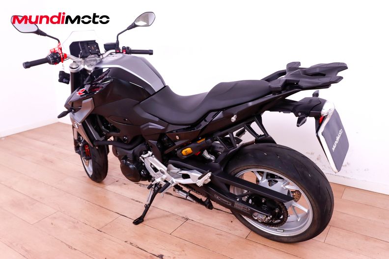Motorbike image 6