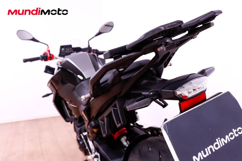 Motorbike image 9