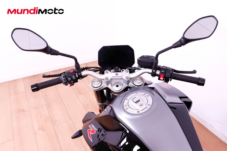 Motorbike image 10