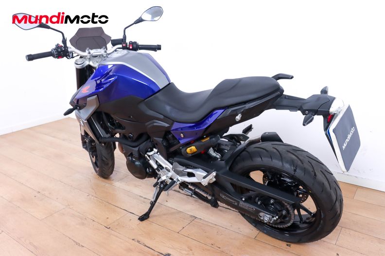 Motorbike image 6
