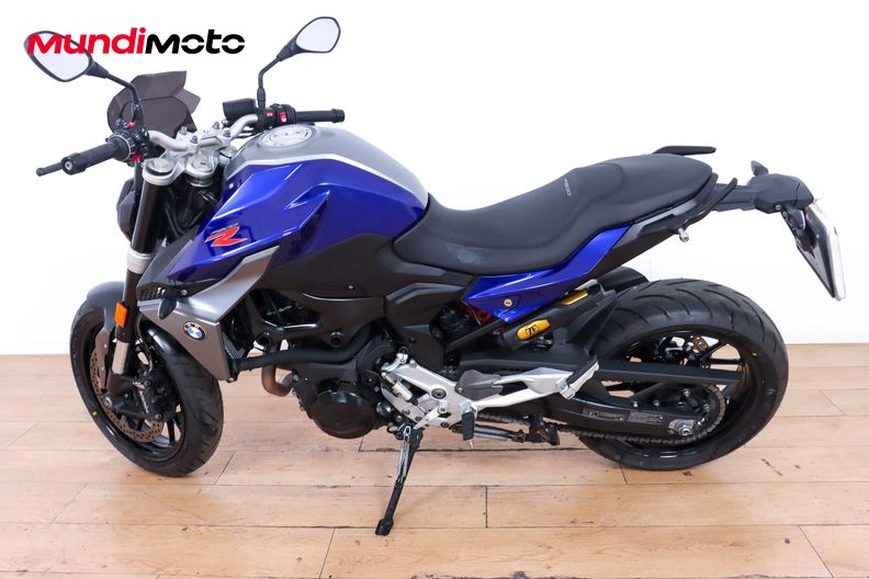 Motorbike image 5