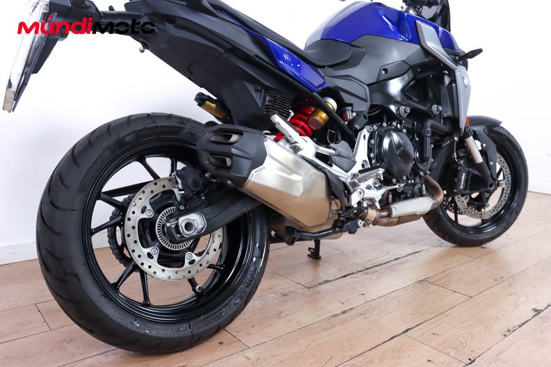 Motorbike image 3
