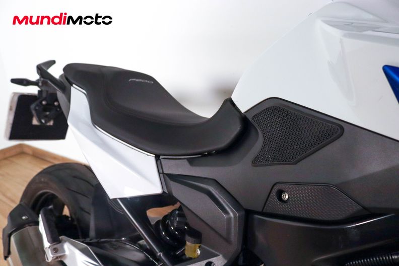 Motorbike image 13