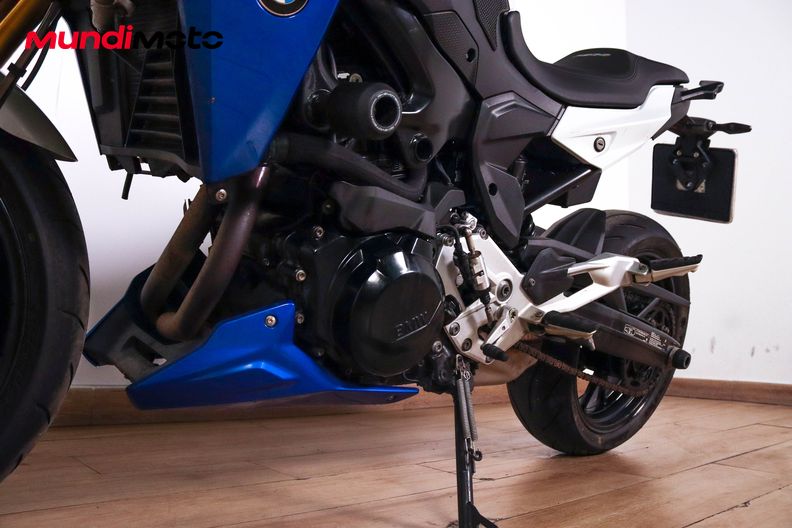 Motorbike image 8