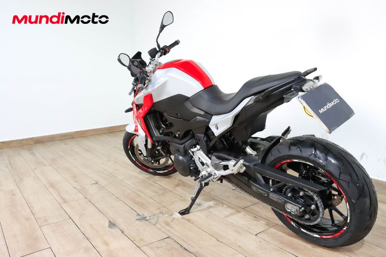 Motorbike image 6