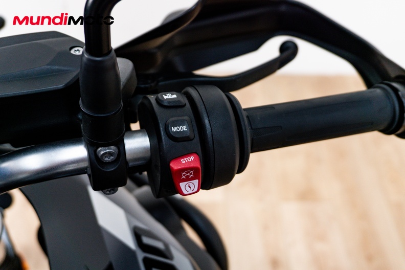 Motorbike image 13