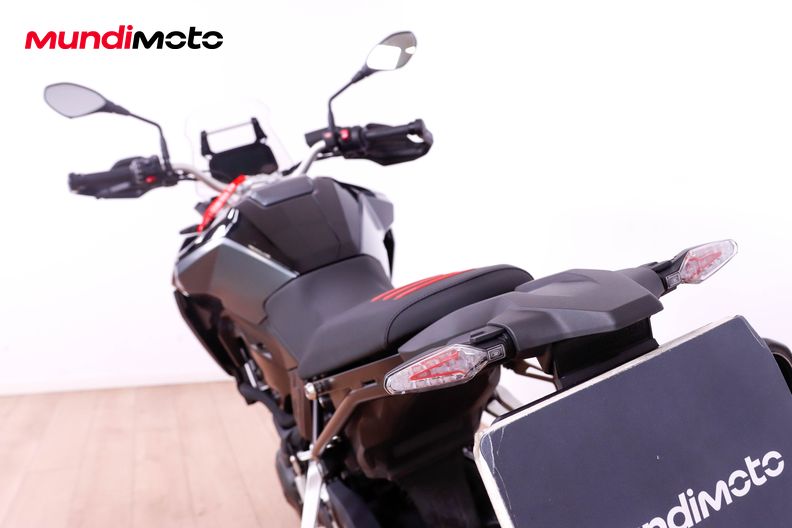 Motorbike image 9