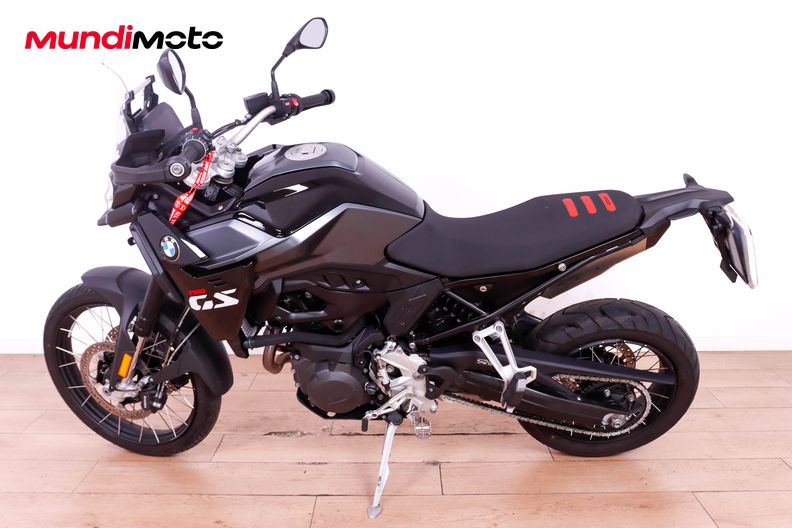 Motorbike image 5