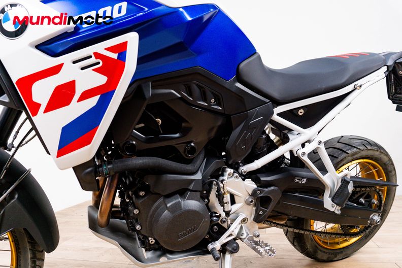 Motorbike image 9