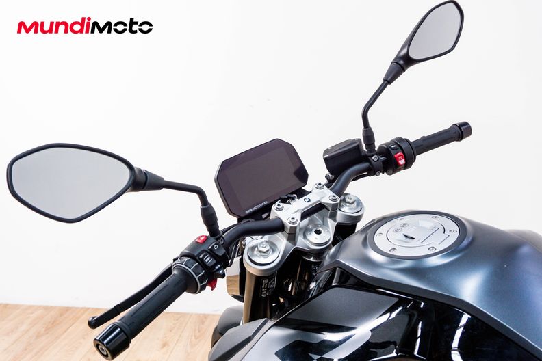 Motorbike image 10