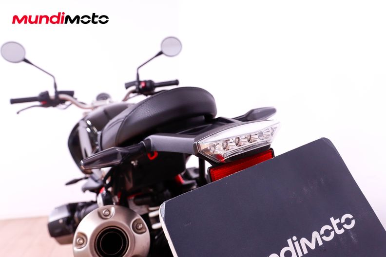 Motorbike image 9