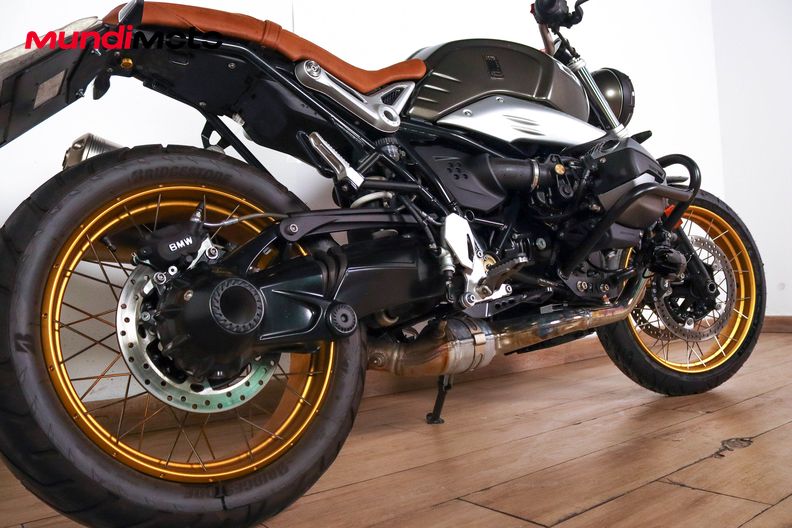 Motorbike image 3