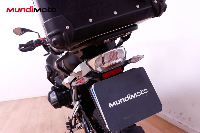 Motorbike image 9
