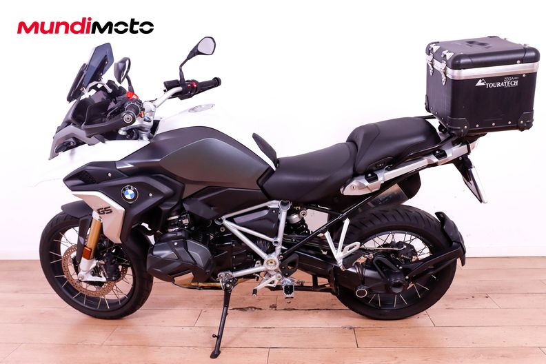 Motorbike image 5