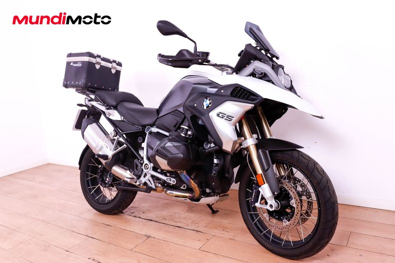 Motorbike image 1
