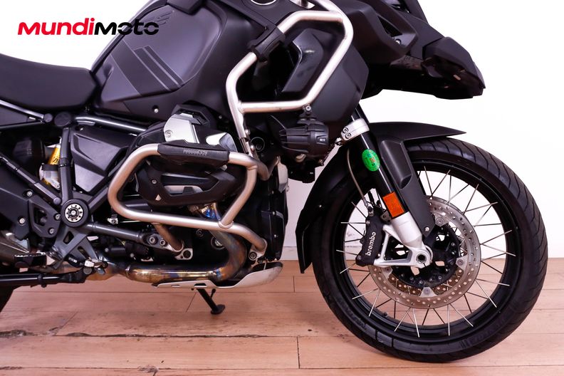 Motorbike image 12