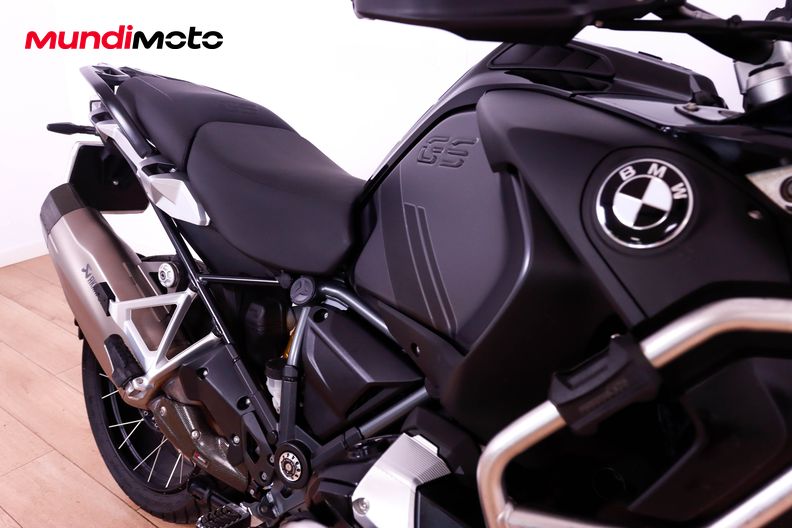 Motorbike image 13