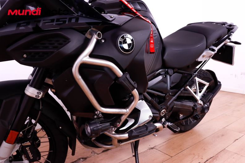 Motorbike image 8