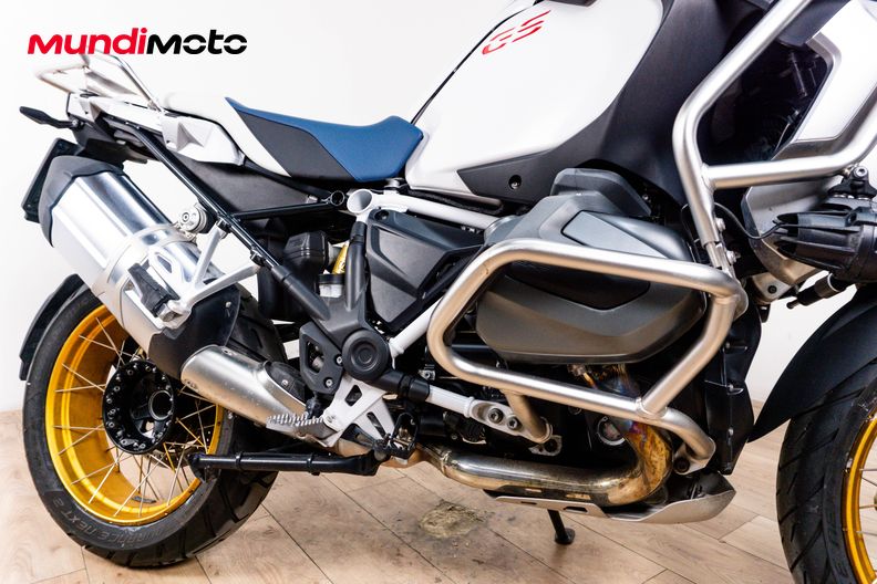 Motorbike image 4