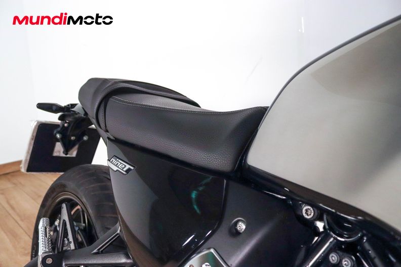 Motorbike image 13