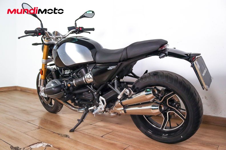 Motorbike image 6