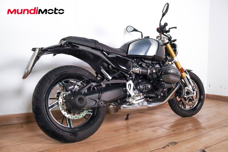 Motorbike image 2